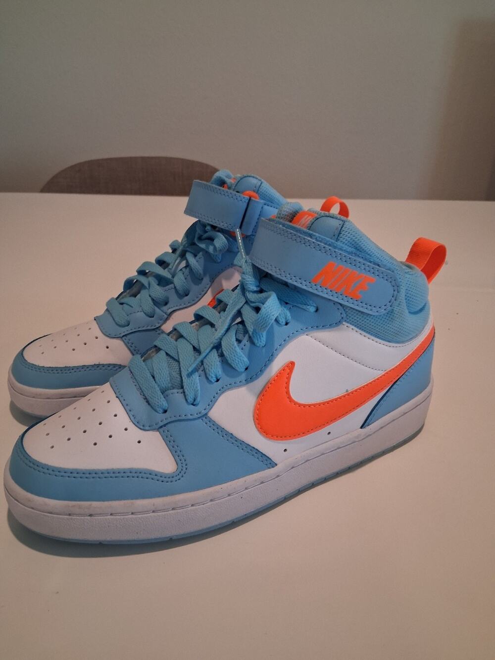 Nike Court Borough Mid 2 BG Aquarius Blue Orange HF4791-407 Size 6.5Y Pre-owned